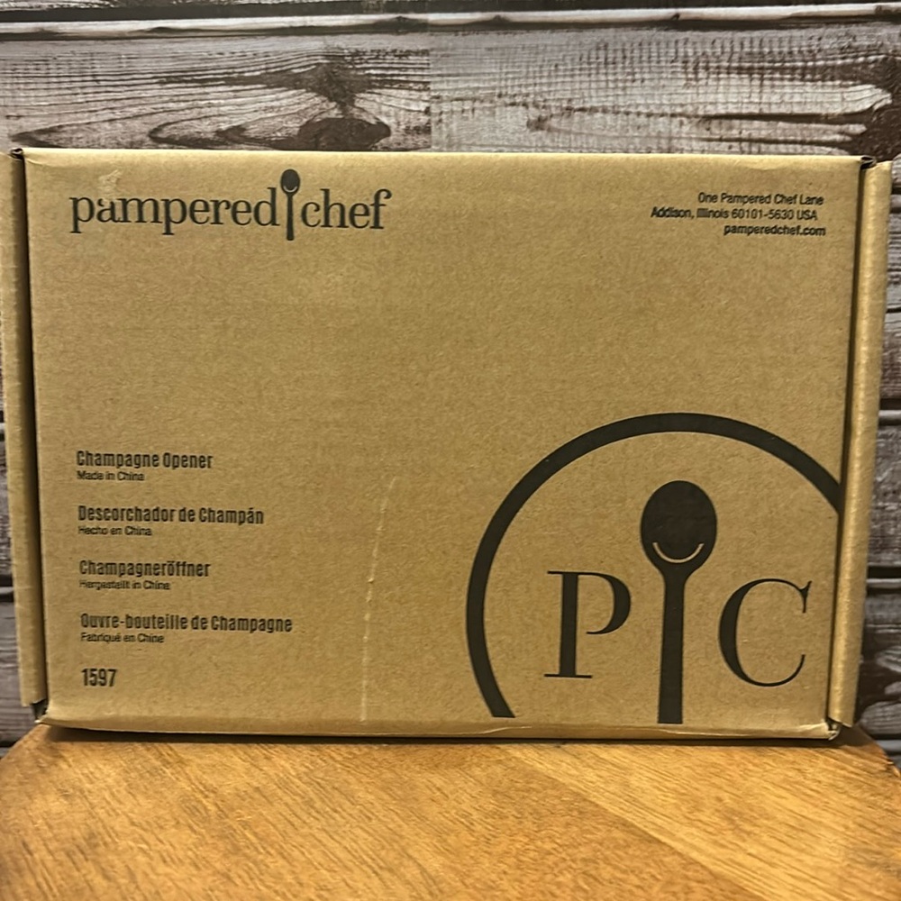 Pampered Chef Champagne Opener #1597 - Brand New in Box